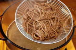 推荐网红面,跟随潮流，探寻美食新境界